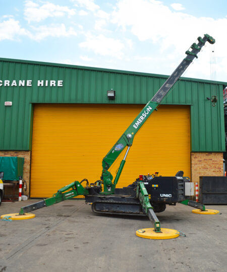 2.9T UNIC 376 Spider Crane